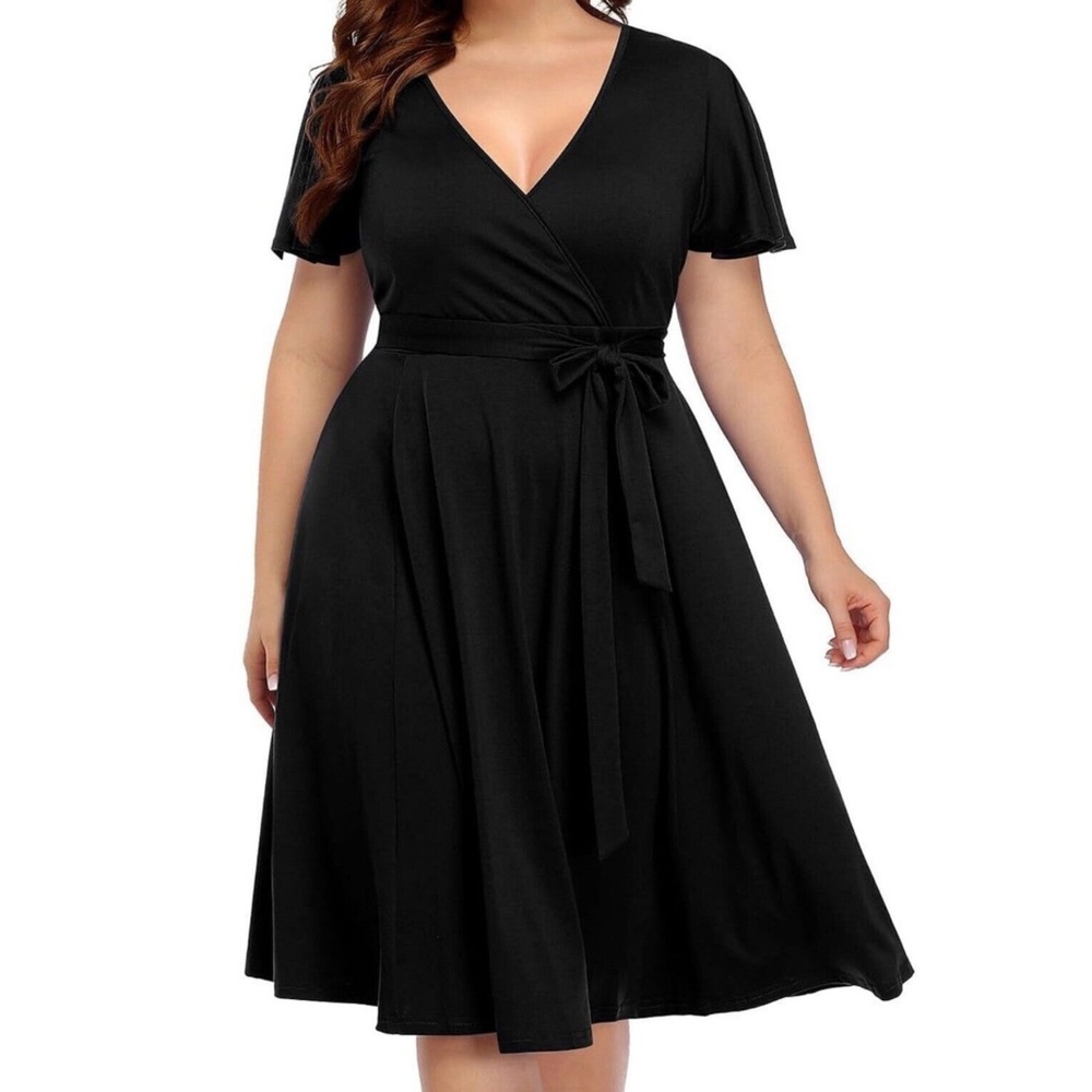Pinup Fashion V Neck Midi Short Flutter Sleeve Dress SZ Medium NWT